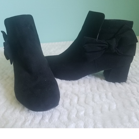 simply styled boots